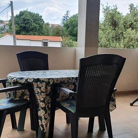 Apartmani Sonia Njivice Eksteriør billede