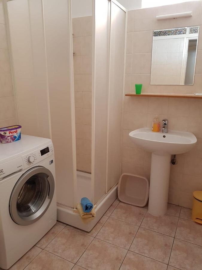 Apartmani Sonia Njivice Eksteriør billede