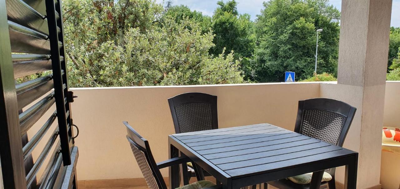 Apartmani Sonia Njivice Eksteriør billede