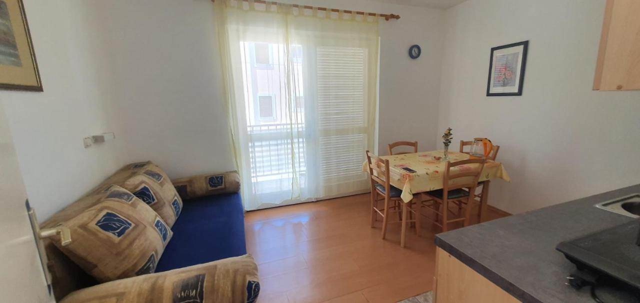 Apartmani Sonia Njivice Eksteriør billede