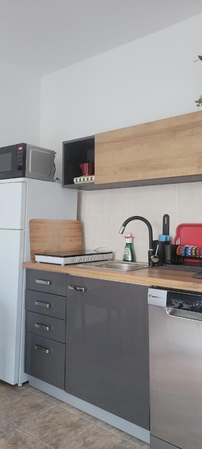 Apartmani Sonia Njivice Eksteriør billede