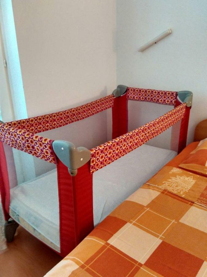Apartmani Sonia Njivice Eksteriør billede